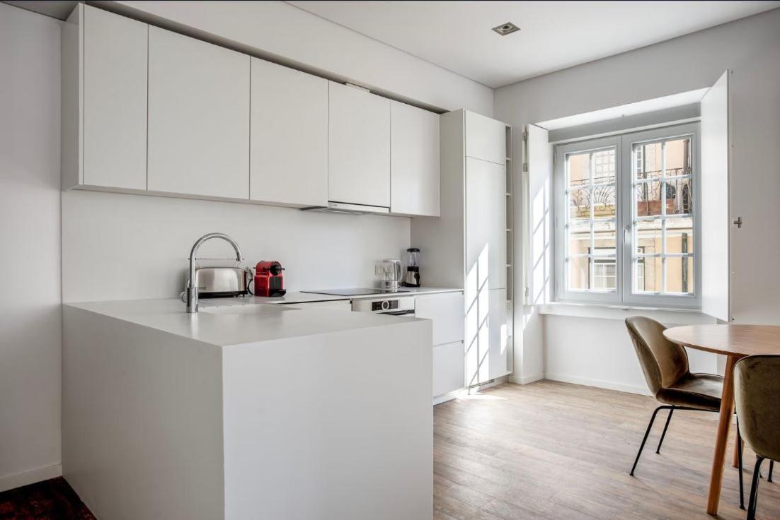 Private Bedrooms In The Heart Of Lisboa Exterior foto