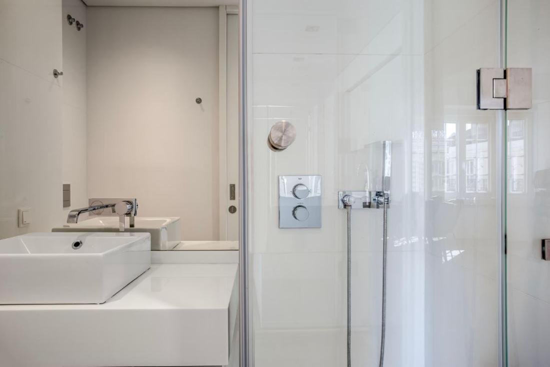 Private Bedrooms In The Heart Of Lisboa Exterior foto